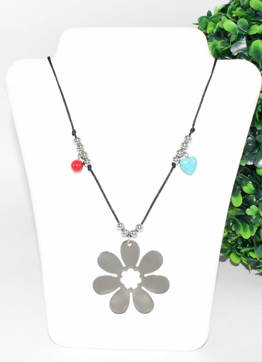 Daisy Flower Necklace With Earrings